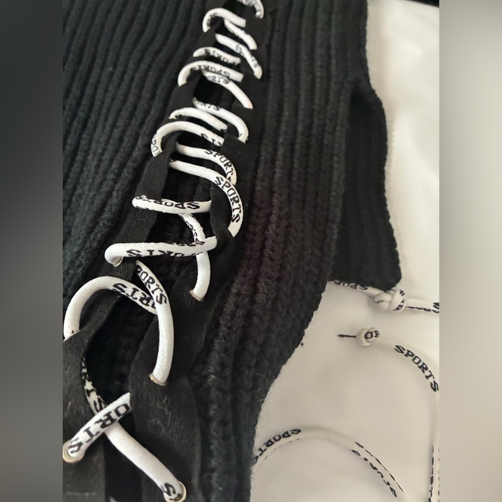 Sweater - Picture 7 of 10